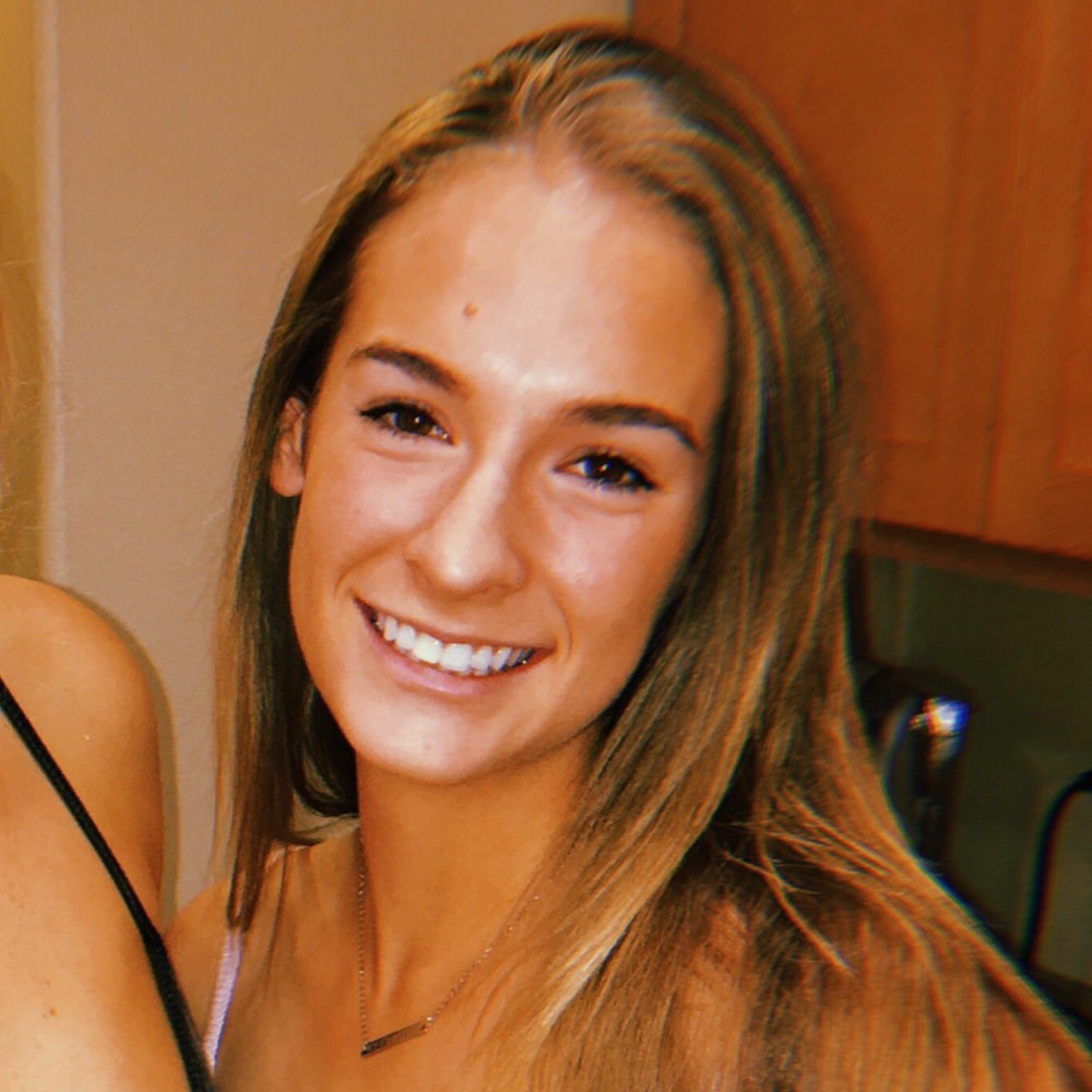 Meet your Posher, Michaela